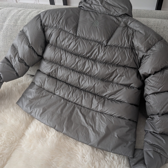 Stio Women's Gray Puffer Jacket - Picture 10 of 10